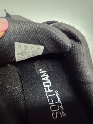 Zapatillas Puma Negras y Blancas