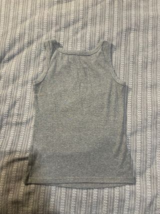 Camiseta tirantes gris