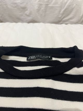 Zara Jersey Rayas Manga Larga Crop Top