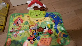 (Nuevo)Tapete bilingüe de animales Chicco