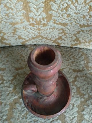 Portavelas de madera artesanal