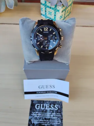 Reloj Guess Cronógrafo Negro/Dorado para Hombre.