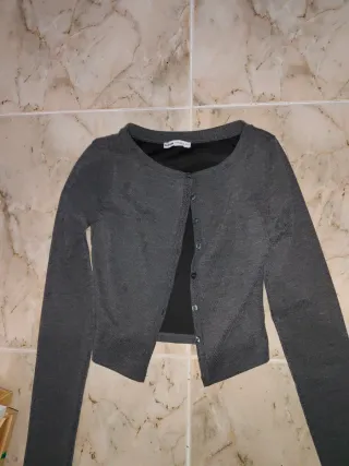 Rebeca gris Bershka Talla XS