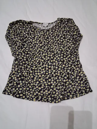 Camiseta Bimba y Lola floral negra