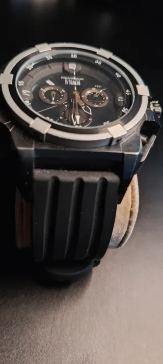 Estuche con 4 Relojes: Sector, Nautica, etc.