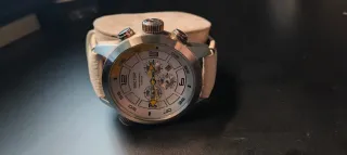 Estuche con 4 Relojes: Sector, Nautica, etc.