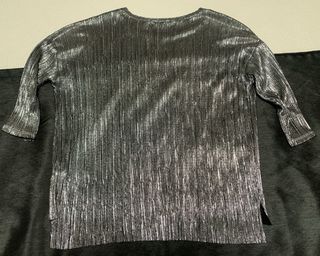 Jersey plateado plisado