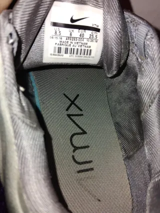 Zapatillas Nike Air Max 720 grises