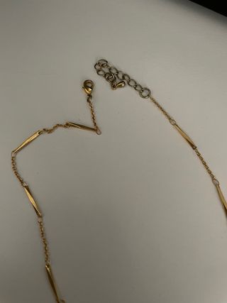 Colgante Geométrico Dorado y Negro