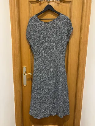 Vestido H&M estampado flores cruzado T50