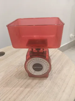 Bilancia da cucina rossa