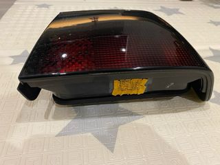 Piloto Trasero Hella Black Golf MK3 Derecho