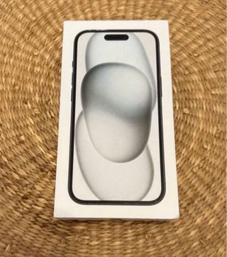 iPhone 15 128GB Plata - Batería 90%