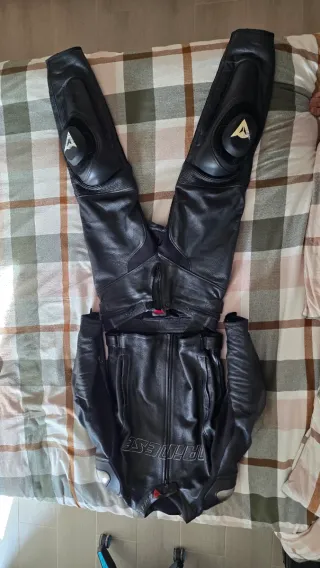 Mono Daines 2 piezas talla 50/M