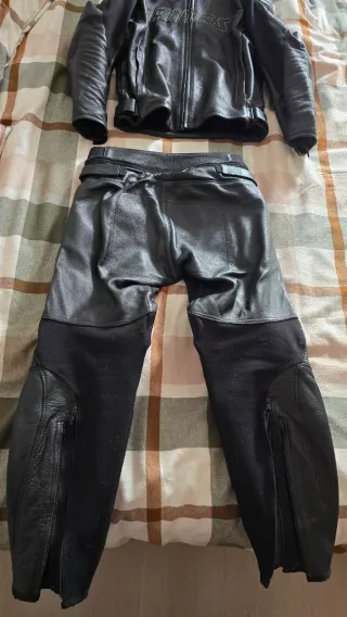 Mono Daines 2 piezas talla 50/M