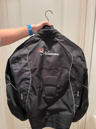 Chaqueta de moto negra