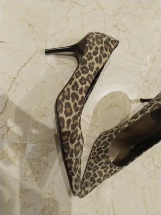 Zapatos de tacón Mustang leopardo
