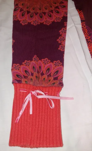 Jersey Desigual granate estampado Talla L