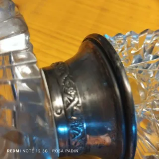 Licorera antigua cristal tallado y plata