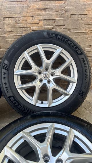 Llantas Volvo XC 60 XC 90   235/60 R 18 Michelin