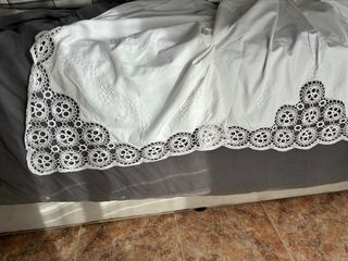 Lençol de algodão com renda e bordado