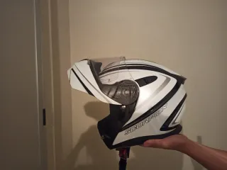 Casco de moto integral Scorpion