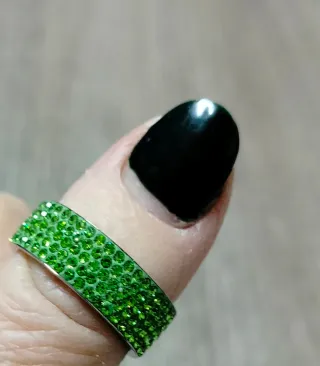 Anello Acciaio con Cristalli Verdi