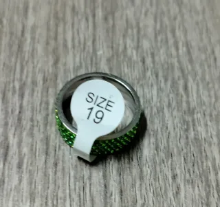 Anello Acciaio con Cristalli Verdi