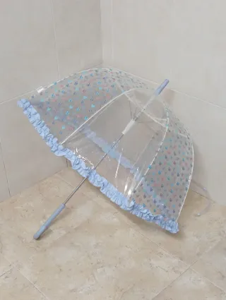 Paraguas transparente con corazones para niña