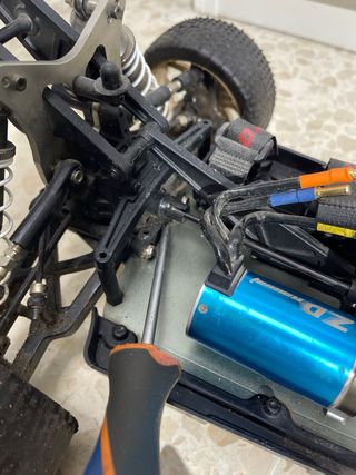 Coche RC TT 1/8 Eléctrico