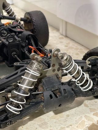 Coche RC TT 1/8 Eléctrico