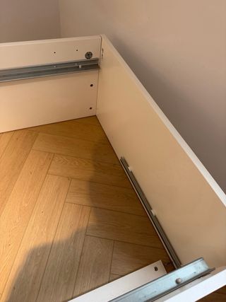 Cama individual con cajones de almacenaje