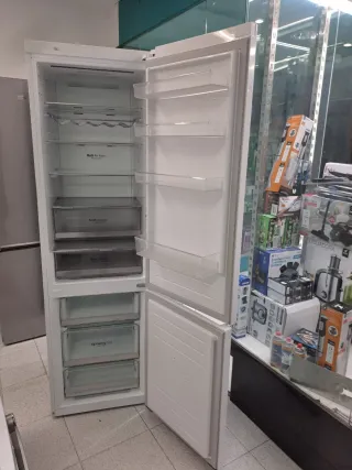 Nevera marca LG combi a+++ 2,cm Nofrost