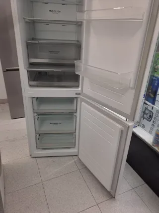 Nevera marca LG combi a+++ 2,cm Nofrost