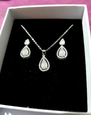 Conjunto Lineargent Plata Pendientes y Colgante