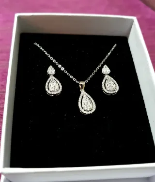 Conjunto Lineargent Plata Pendientes y Colgante