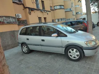 Opel Zafira 2002