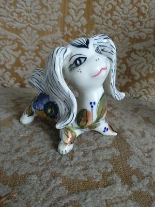 Estatuilla Vintage de cerámica - Perro con Flores