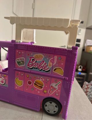 Food Truck Barbie Viola