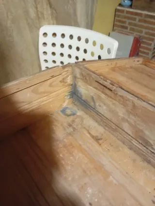 Maleta de madera antigua