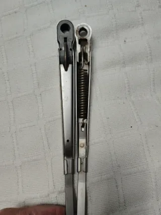 Brazos limpiaparabrisas Mercedes W123/W115
