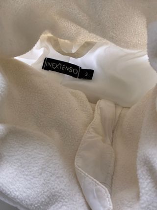 Cazadora acolchada blanca