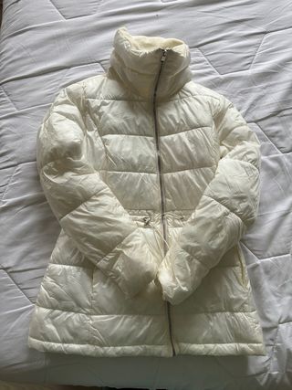 Cazadora acolchada blanca