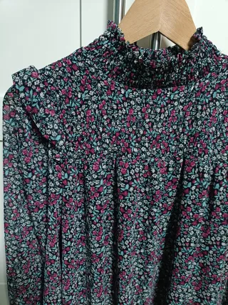 Vestido Springfield floral negro