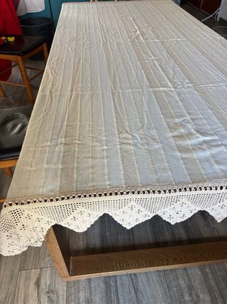 Toalha de mesa com renda manual 160x245
