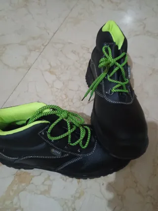 Botas de seguridad Cofra 43