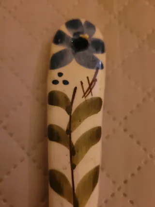 Juego de cerámica decorado