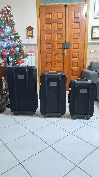 Set 3 valigie trolley nere