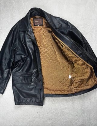 Giubbotto in pelle vintage nero