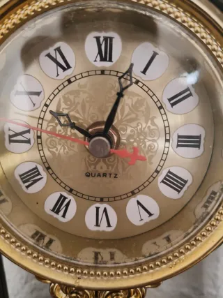 Reloj de sobremesa decorativo